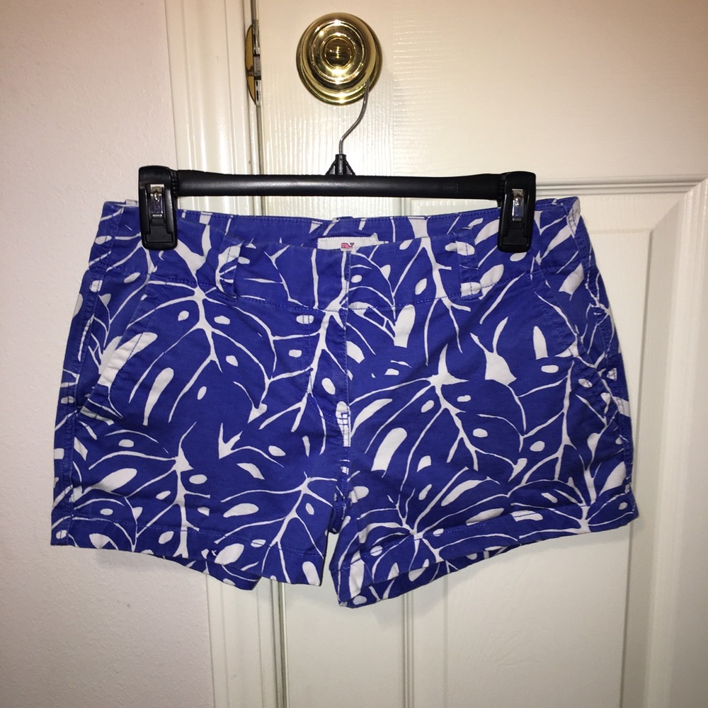 Vineyard Vines Tropical Leaves Shorts